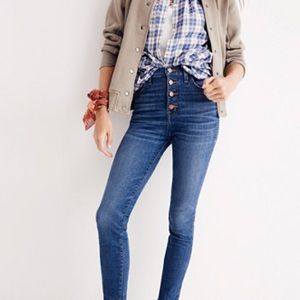 Madewell Button Skinny with Raw Hem; size 27